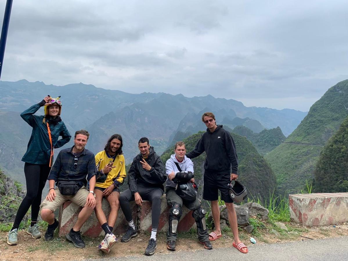 Nhi'S House & Safari -Motorbike Rental-Tour Ha Giang Exterior photo