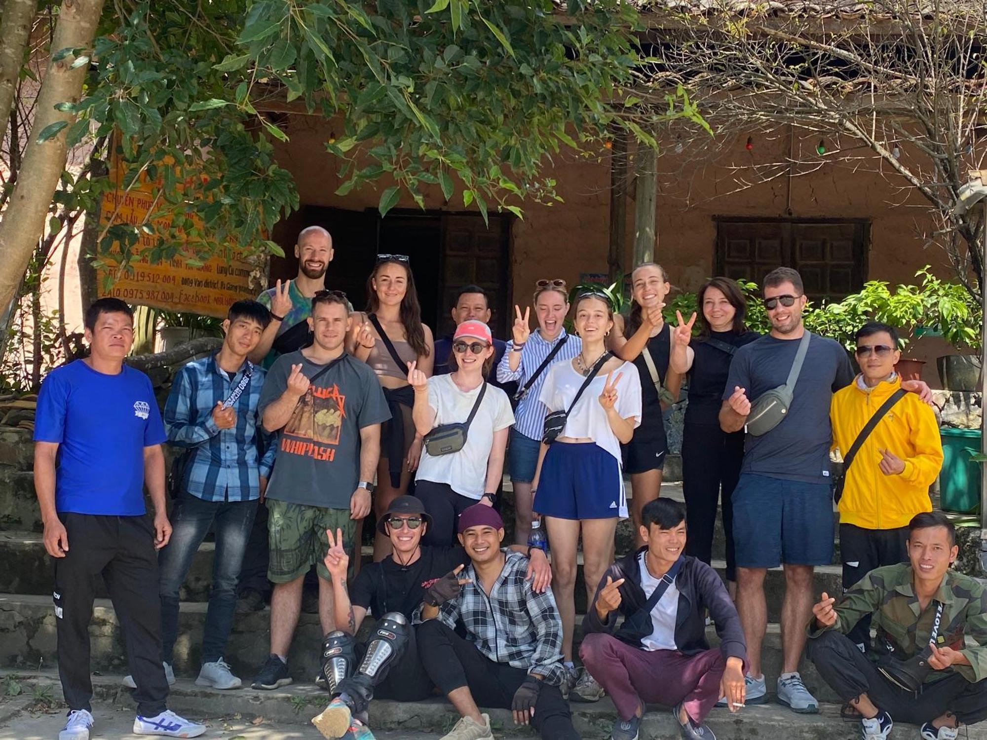 Nhi'S House & Safari -Motorbike Rental-Tour Ha Giang Exterior photo